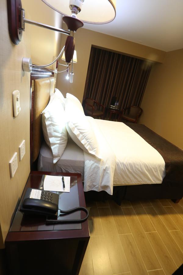 Gran Mundo Hotel & Suites Lima Exterior photo