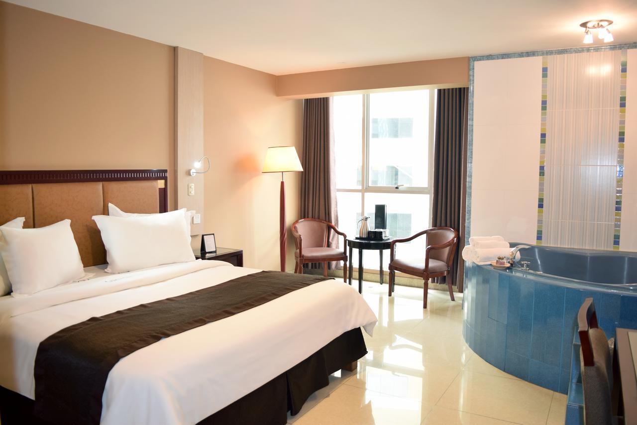 Gran Mundo Hotel & Suites Lima Exterior photo