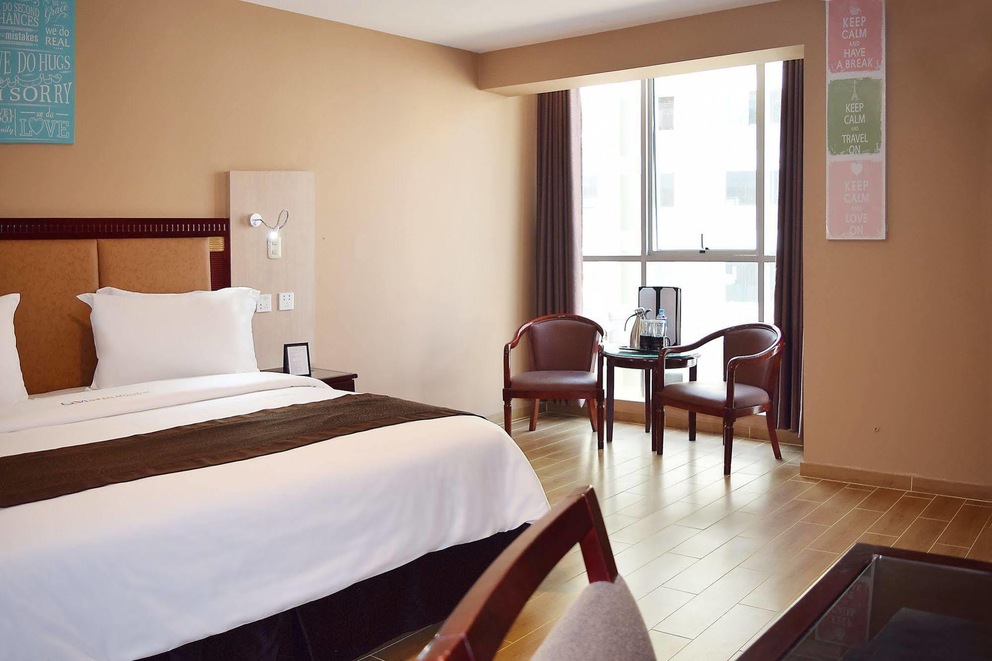 Gran Mundo Hotel & Suites Lima Exterior photo