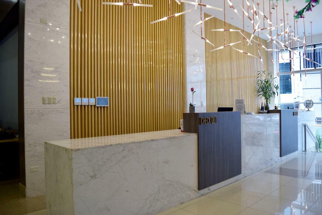 Gran Mundo Hotel & Suites Lima Exterior photo